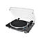 Schwarzer Audio-Technica Plattenspieler AT-LP70XBT mit geöffneter Klarsichthaube vor weißem Hintergrund.