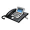 Schwarzes Bürotelefon mit Display, Tastenfeld und zahlreichen programmierbaren Kurzwahltasten vor neutralem Hintergrund.