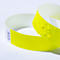 Gele evenementenarmband met waterdruppels en het label WASSERFEST.