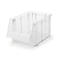 Bac de rangement transparent en plastique avec face avant ouverte sur fond blanc.