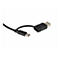 Schwarzer USB-Adapter von USB-C auf USB-A vor weißem Hintergrund.