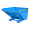 Bac basculant peint en bleu posé sur une construction de palette bleue. Un marquage d'avertissement noir et jaune est visible sur le bord.