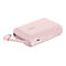 Batterie externe Belkin rose clair avec câble de charge attaché et étiquette 20W.