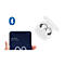 Ein weißes Belkin-Bluetooth-Headset in einer offenen Ladebox und ein Smartphone, das die Verbindung anzeigt. Das Datum ist der 23. August.
