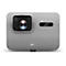 Projecteur gris avec un objectif noir et le logo BenQ. En haut, il est écrit "4K AUTO PICTURE TUNING".