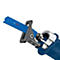 Nahaufnahme einer blauen Sägeblatt-Schneide mit rotem Bosch-Logo, eingesetzt in einer Metallhalterung.