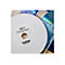 Nahaufnahme einer CD mit dem Aufdruck „CD 1 Photography“ und Brother-Logo. Weitere CDs im Hintergrund.