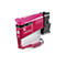 Magenta Brother LC527XLM Tintenpatrone vor weißem Hintergrund.