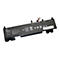 Batterie d'ordinateur portable. Noire, rectangulaire avec des inscriptions, dont WP03XL, CE et symboles de recyclage. Plusieurs ports et prises.