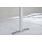 Bureau d'angle AERO FLEX, réglage électrique de la hauteur, angle 90°, pied en T, L 2000 x P 2000 mm, gris clair/blanc alu + panneau de mémoire