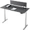 Bureau réglable en hauteur, anthracite, avec pieds gris, accessoire de bureau et plateau.