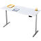 Un bureau blanc réglable en hauteur. Des papiers, un bloc-notes et une perforatrice sont sur le dessus de la table.