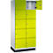 Neon groene locker met acht compartimenten, één compartiment open.