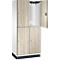 Kast met vier deuren, waarvan twee open. Lichte houtlook, witte behuizing.