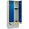 C+P Evolo Plus garderobekast, 2 vakken van elk 400 mm breed, sokkel, zwevende bank, B 800 x D 815 x H 1950 mm, draaischroef, lichtgrijs/gentiaanblauw