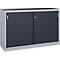 Grijze metalen kast met twee donkergrijze schuifdeuren, zilveren handgrepen en een centraal slot.