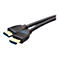 Ein schwarzes HDMI-Kabel mit blauen und goldenen Anschlüssen. Auf den Steckern steht "C2G" und "HDMI Ultra High Speed".