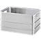 Caja de transporte rectangular de aluminio plateado brillante con asas empotradas en los laterales.