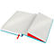Un carnet ouvert avec une couverture bleue et un marque-page rouge, s'ouvrant à angle droit. Les pages sont vierges.