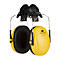 Protection auditive jaune et noire, modèle Peltor Optime 1. Les coquilles sont rondes et rembourrées de mousse noire.