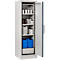 Une armoire blanche ouverte avec des étagères remplies de bouteilles et de bidons. Bidons bleus en bas.