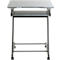 Petite table pour ordinateur portable mobile avec roulettes, plateau gris et étagère.