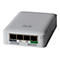 Grauer Cisco-Router mit Anschlüssen, Beschriftung: Pass-Thru, LAN3, LAN2, PSE-LAN1. Cisco-Logo oben.