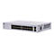 Un commutateur Cisco Business 110 Series blanc avec plusieurs connexions de ports et une grille de ventilation sur le côté.