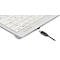 Clavier gris avec touches blanches et lettrage allemand. Accents bleus sur les touches. Logo Becker Electronics.