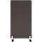 Cloison rectangulaire marron avec roulettes.