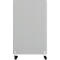 Cloison acoustique rectangulaire grise avec roulettes aux pieds.