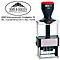 Ein Stempel mit rotem Griff und dem Schriftzug HOME & GARDEN.