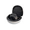 Schwarze Over-Ear-Kopfhörer in einem geöffneten, grauen Textil-Hardcase mit Reißverschluss.