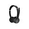 Schwarzes On-Ear-Headset mit Kopfbügel und Mikrofonarm vor weißem Hintergrund.