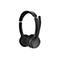 Schwarzes On-Ear-Headset mit Kopfbügel und Mikrofonarm vor weißem Hintergrund.