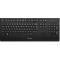 Schwarze Logitech Tastatur mit deutschem QWERTZ-Layout in Draufsicht vor neutralem Hintergrund.
