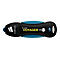 Schwarzer USB-Stick, blau akzentuiert. Aufschrift: Flash Voyager USB 3.0. Marke Corsair.