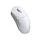 Weiße, ergonomische Gaming-Maus Corsair Sabre RGB mit Scrollrad und Seitentasten vor weißem Hintergrund.
