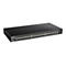 Commutateur D-Link noir avec plusieurs ports sur fond blanc.