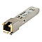 Silbernes D-Link Netzwerkmodul, vorne mit goldenem Anschluss.