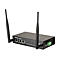 Ein schwarzer D-Link Router mit zwei Antennen. Auf der Vorderseite sind Anschlüsse und Kontrollleuchten.