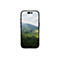 Ein Smartphone zeigt eine grüne Berglandschaft unter blauem Himmel. Das Handy ist schwarz umrandet.