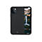 Schwarze Handyhülle um ein iPhone, mit Wasserfall Hintergrund.