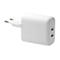 Weißes Ladegerät mit EU-Stecker und zwei USB-Anschlüssen. Aufschrift: 30W Max.