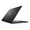 Schwarzes Dell Laptop mit leicht geÃ¶ffnetem Deckel, Dell Logo, diagonaler Blickwinkel.