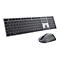Drahtloses silbernes Keyboard-Maus-Set. Tastatur mit schwarzen Tasten, Maus grau.