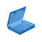 Halboffene, transparente, blaue Kunststoffbox mit Rautenmuster auf dem Boden.