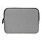 Housse d'ordinateur portable grise avec fermeture éclair, bordure noire et logo.
