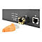 Nahaufnahme eines schwarzen NetzwerkgerÃ¤ts mit zwei Ethernet-AnschlÃ¼ssen und einem orangefarbenen Kabel.