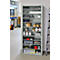 Grijs metalen kast met gereedschap, papierrollen, containers en dozen. In een werkomgeving.